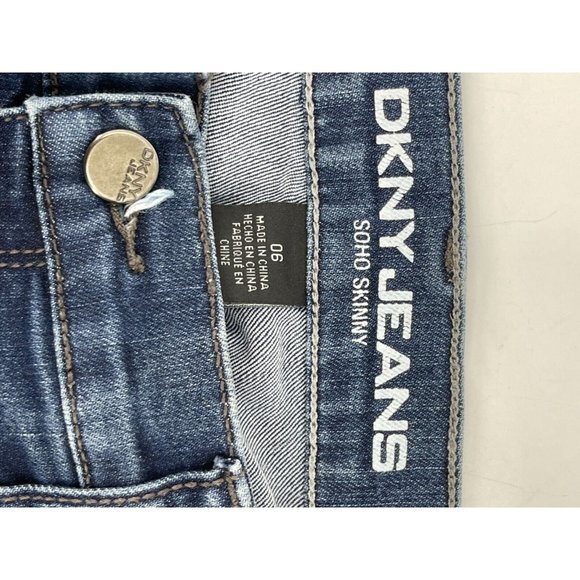 DKNY Jeans Women's Soho Skinny 5 Pocket Denim Jeans Size 6  28W - Picture 6 of 12